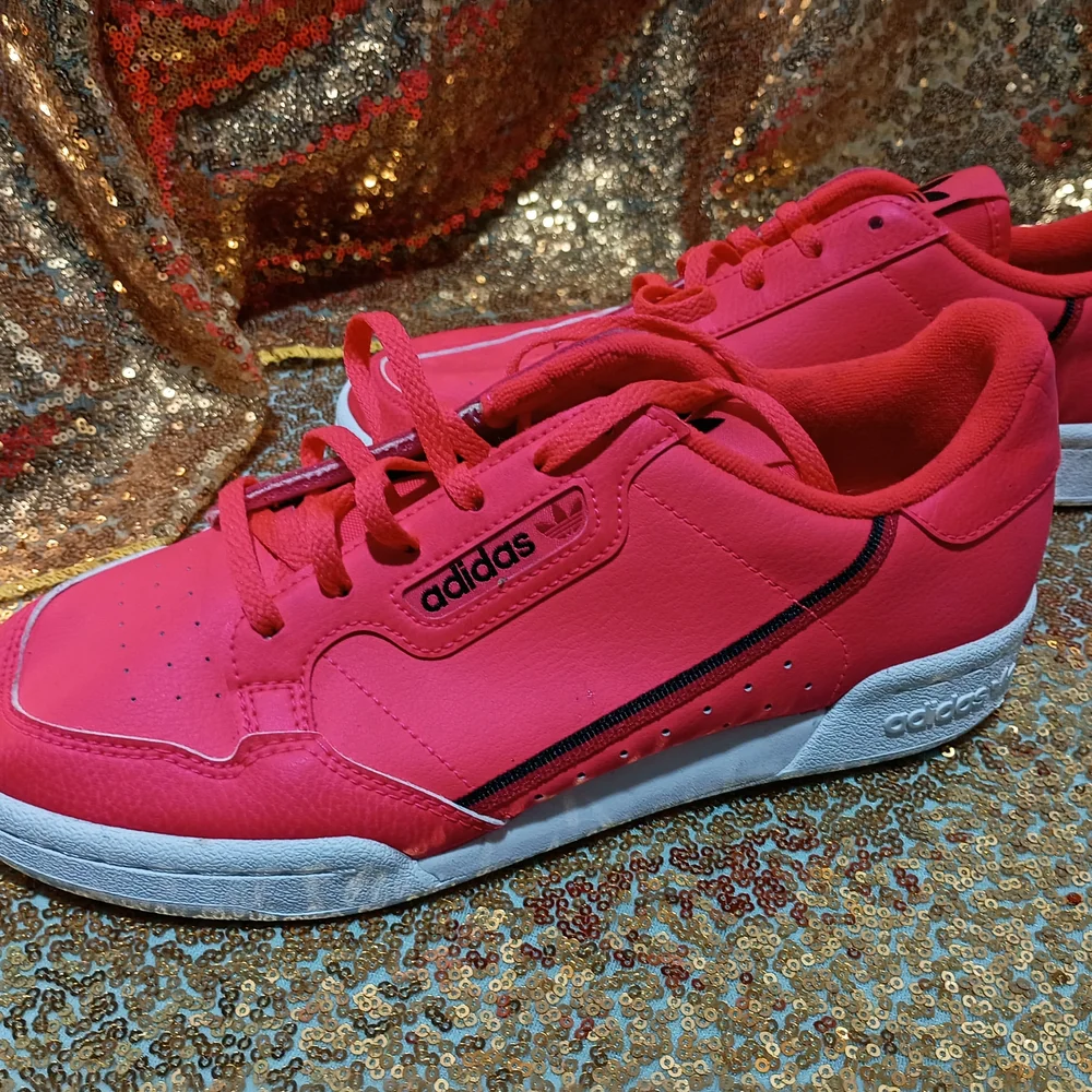 Adidas Redish Pink Sneakers - Picture 2 of 2